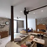 Du Longevent Du Moulin Perouges 3* Meximieux