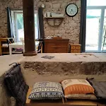 Pensionat Du Longevent Du Moulin Perouges