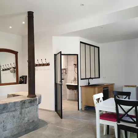 Du Longevent Du Moulin Perouges Guest house