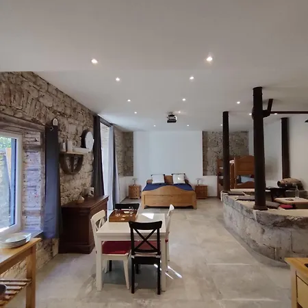 Guest house Du Longevent Du Moulin Perouges Meximieux