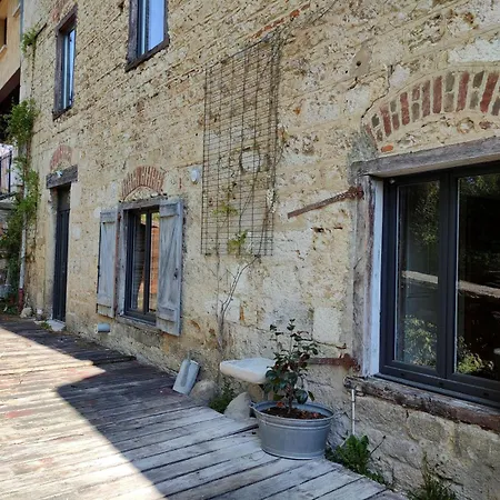 Du Longevent Du Moulin Perouges 3* Meximieux
