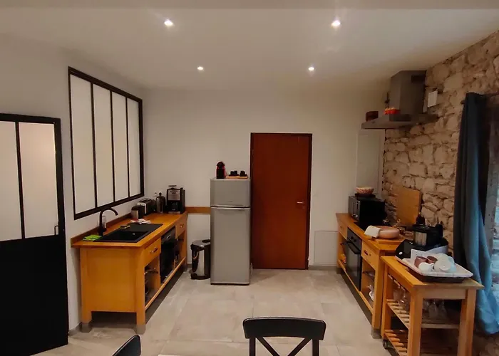 Du Longevent Du Moulin Perouges 3*