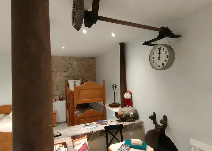 Πανσιόν Du Longevent Du Moulin Perouges