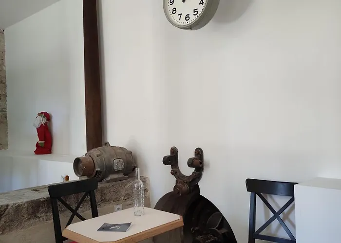Πανσιόν Du Longevent Du Moulin Perouges